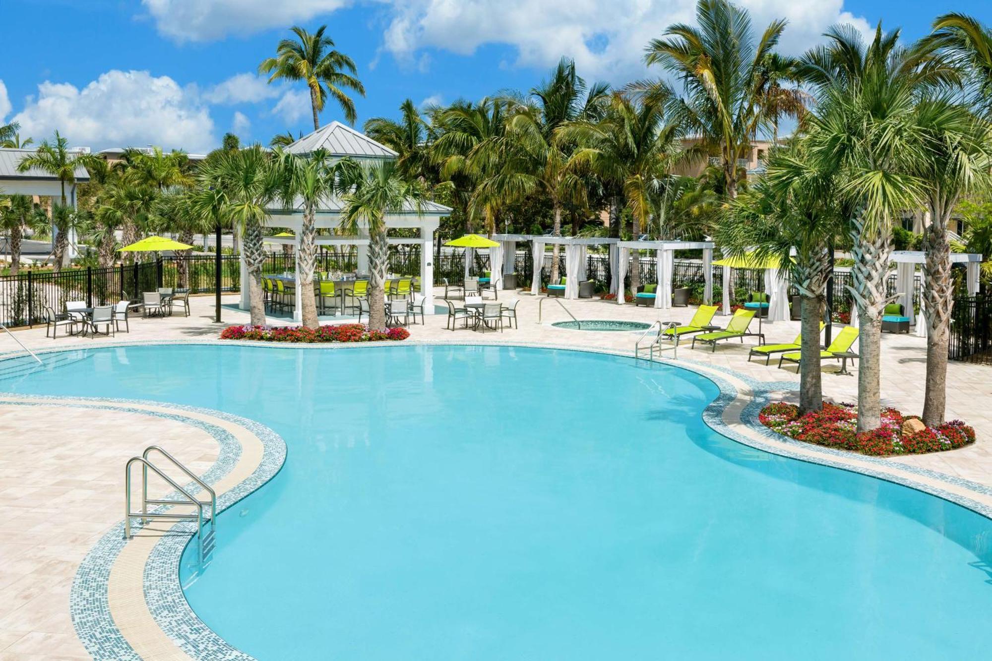 Hilton Garden Inn Key West / The Keys Collection Bagian luar foto